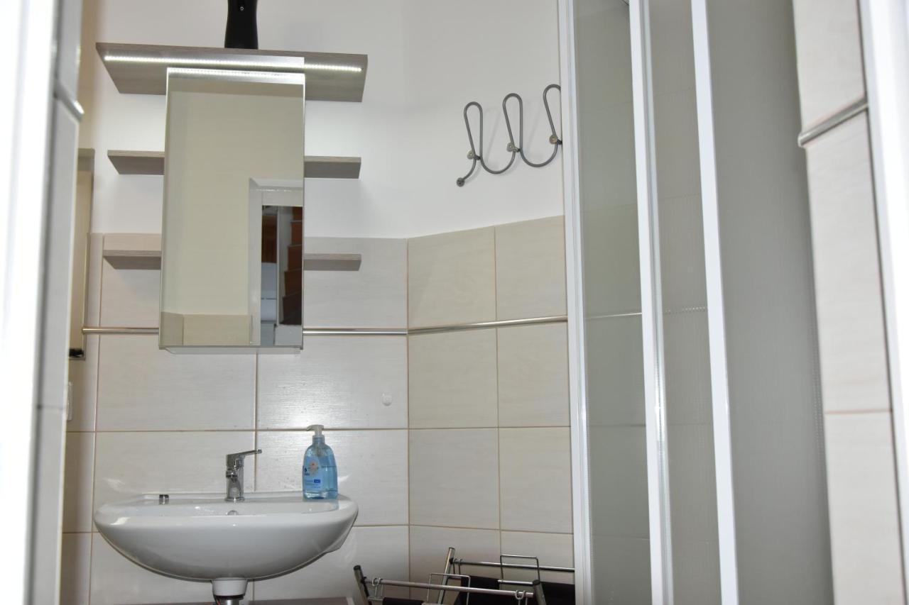 Mezőkövesd Csevi Apartmanhaz מראה חיצוני תמונה