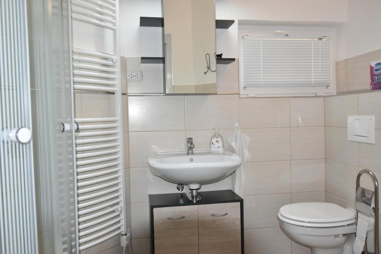 Mezőkövesd Csevi Apartmanhaz מראה חיצוני תמונה