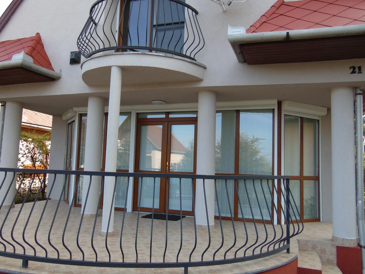 Mezőkövesd Csevi Apartmanhaz מראה חיצוני תמונה